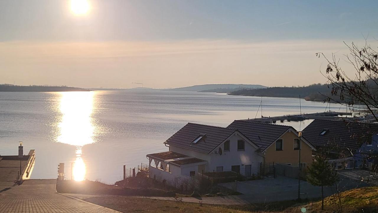 Seehaus Pippa mit Sauna&Whirlpool direkt am See Mucheln Exterior foto