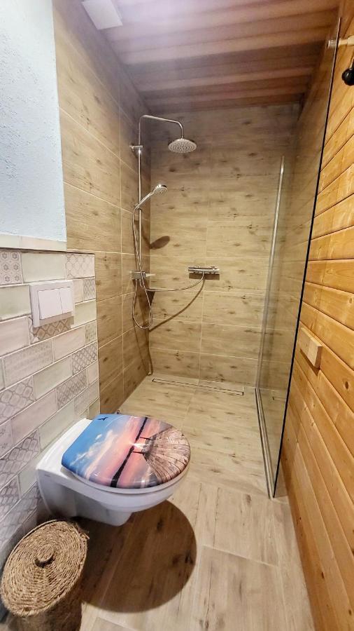 Seehaus Pippa mit Sauna&Whirlpool direkt am See Mucheln Exterior foto